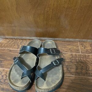 White Mountain Black Sandals